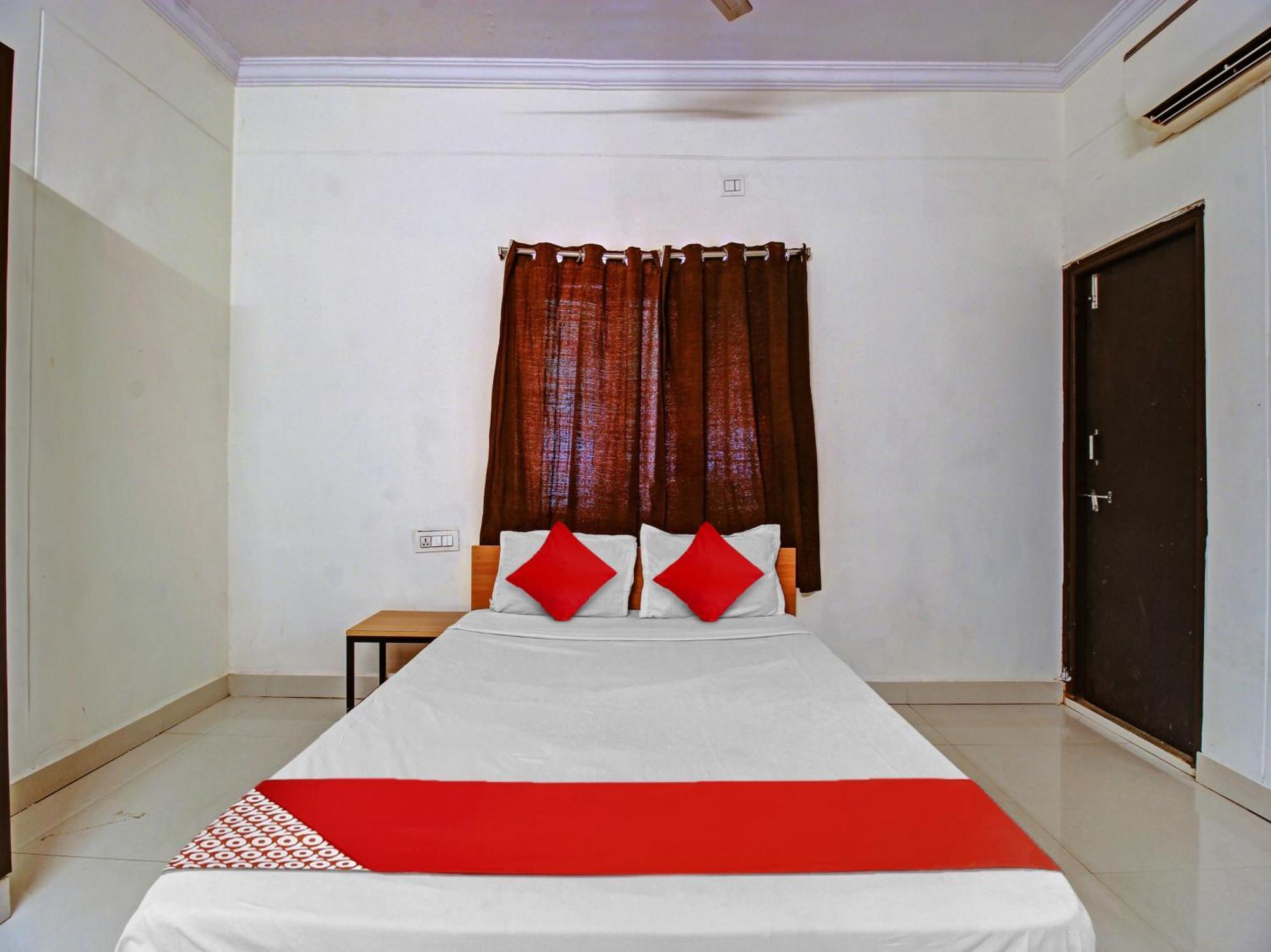 Hotel O Svr Silver Key Lingampalli ภายนอก รูปภาพ