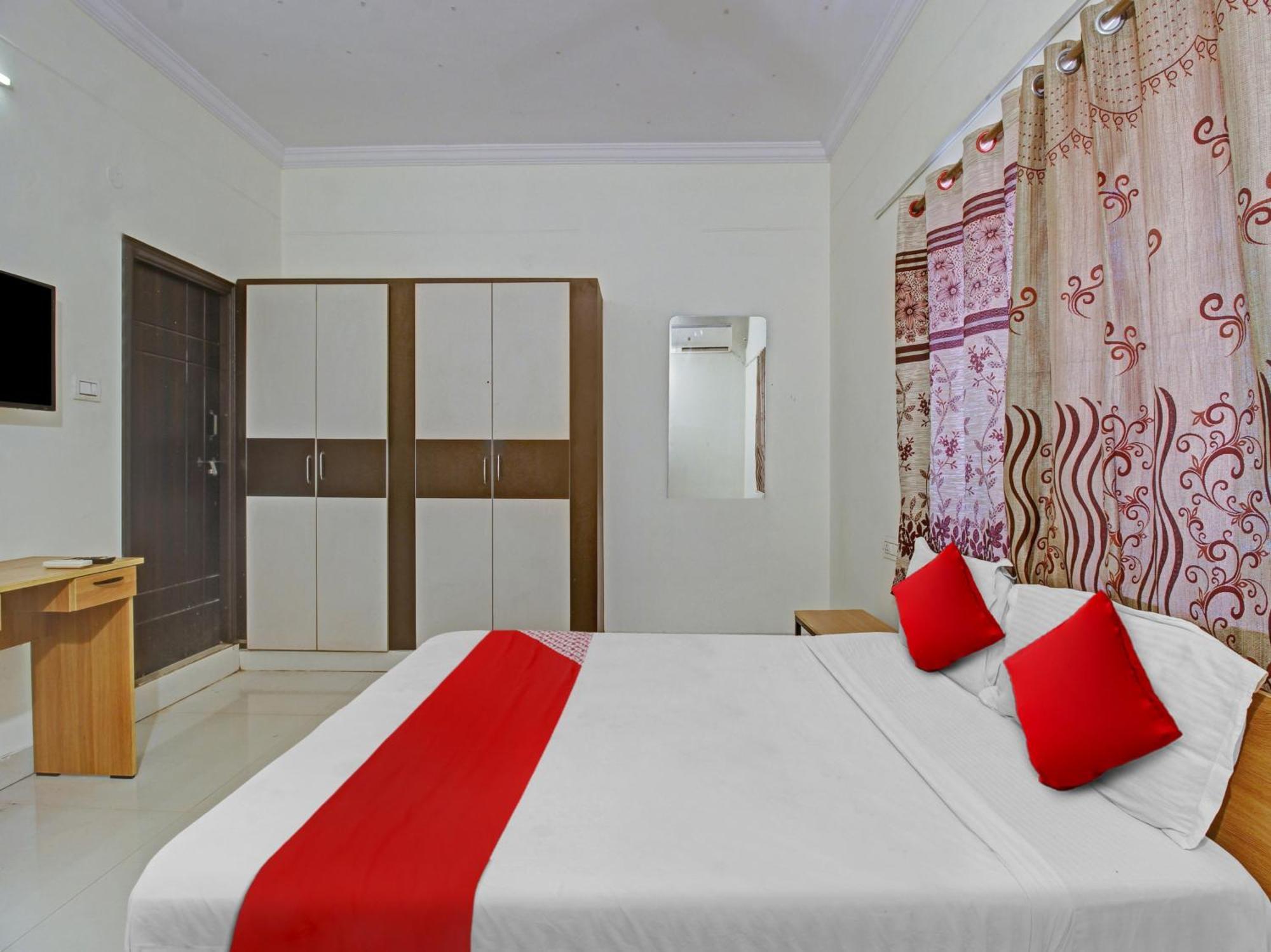 Hotel O Svr Silver Key Lingampalli ภายนอก รูปภาพ