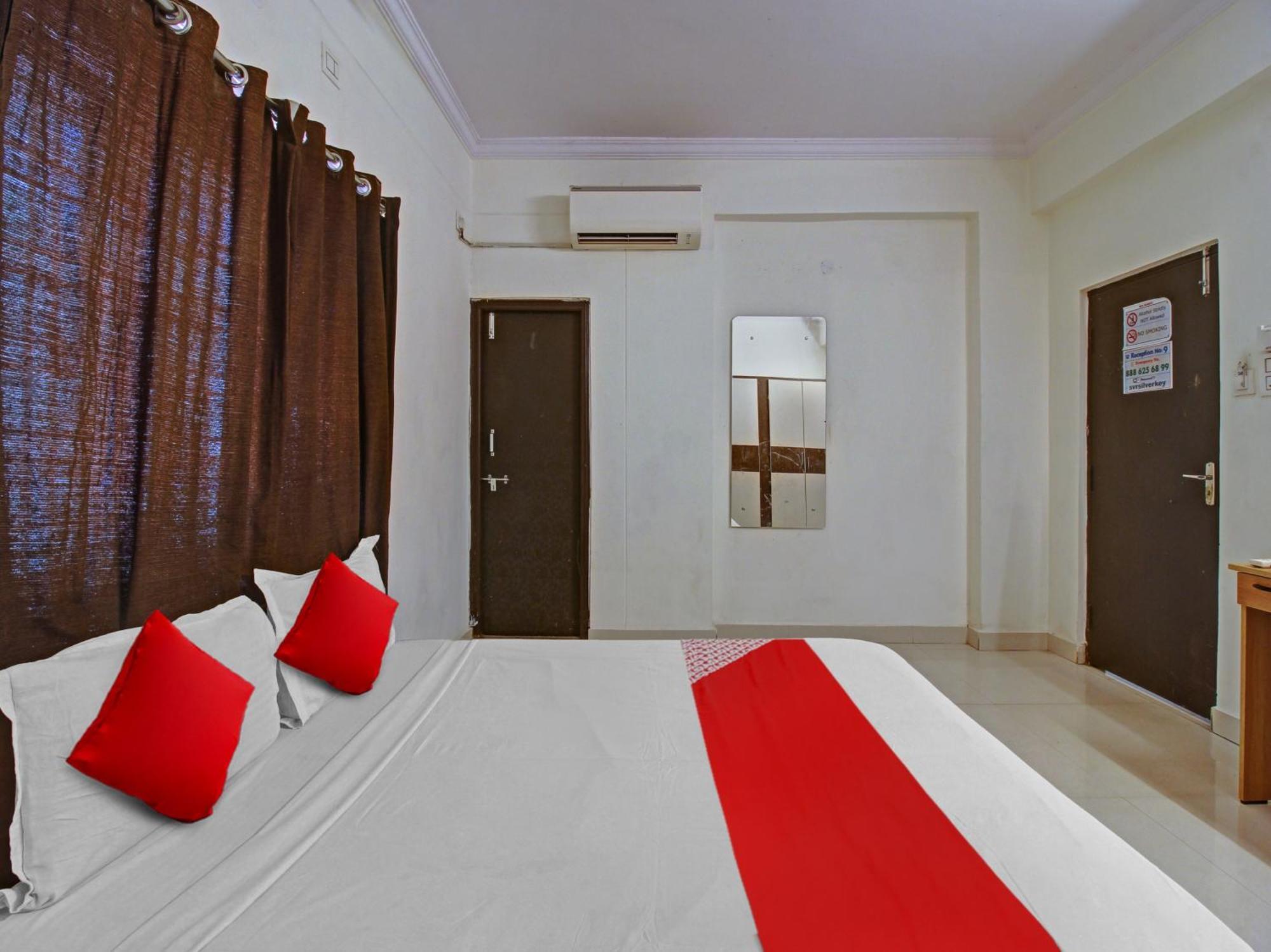 Hotel O Svr Silver Key Lingampalli ภายนอก รูปภาพ