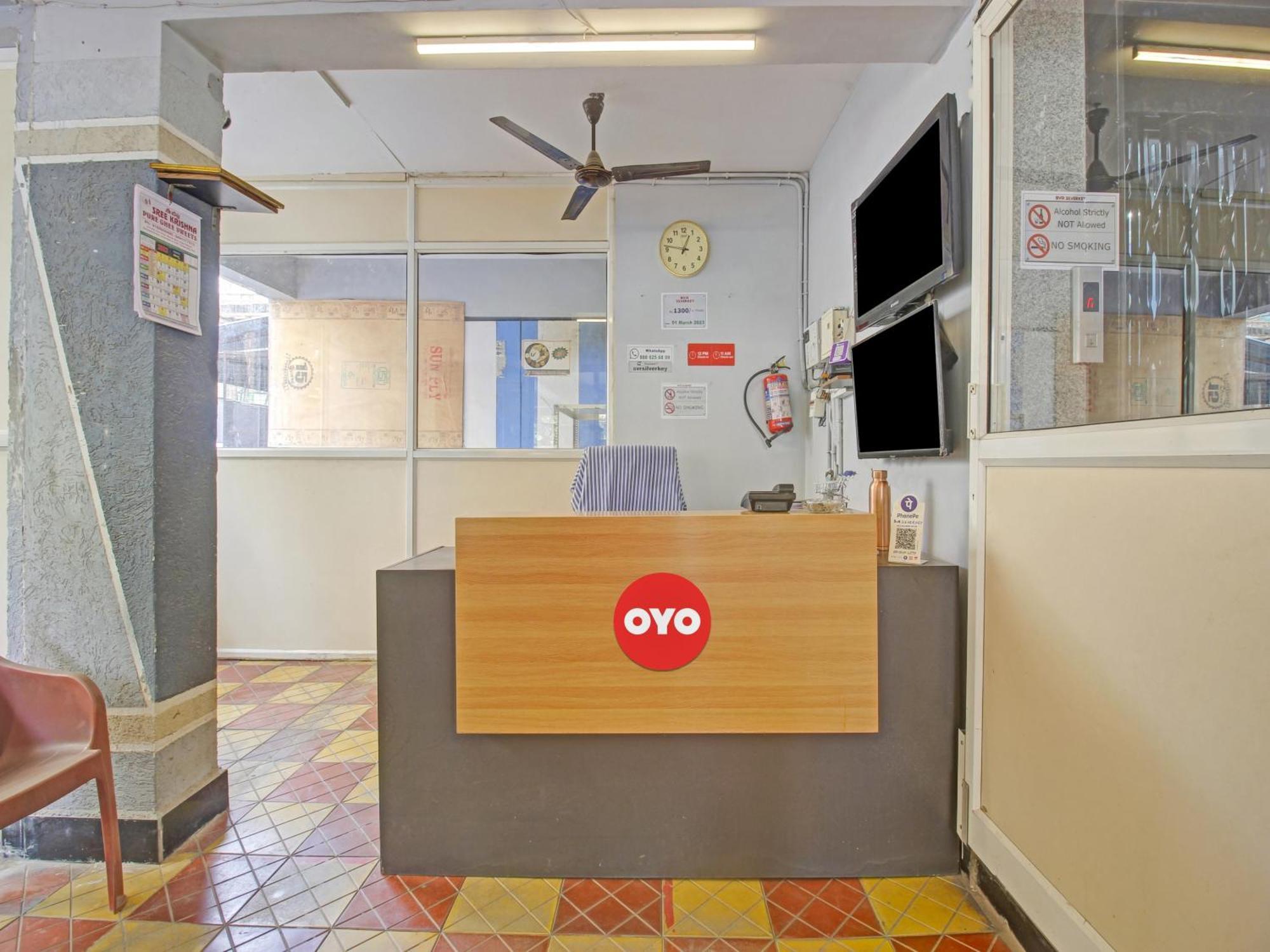 Hotel O Svr Silver Key Lingampalli ภายนอก รูปภาพ